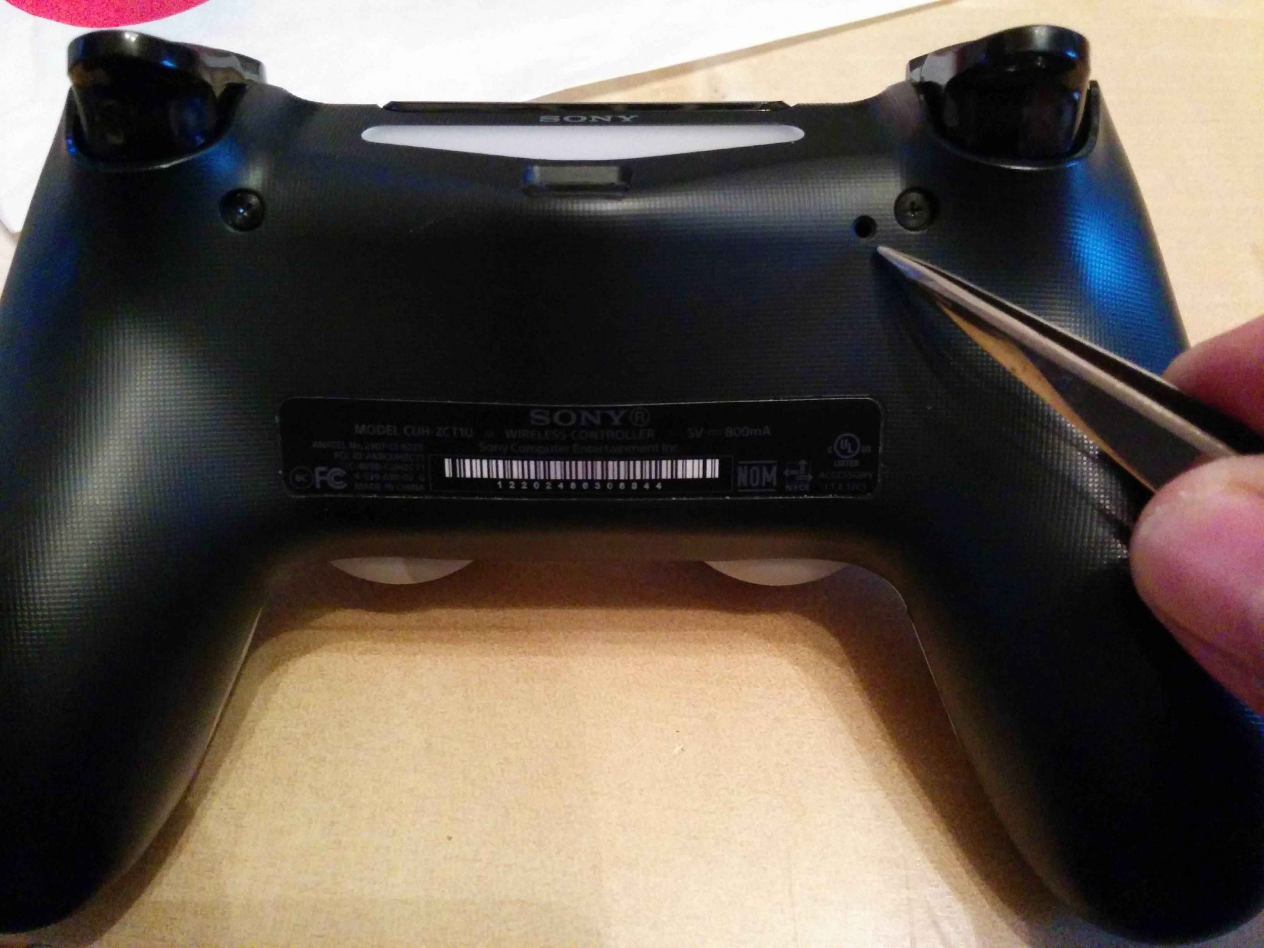  press the reset button to reset the PS3 Controller