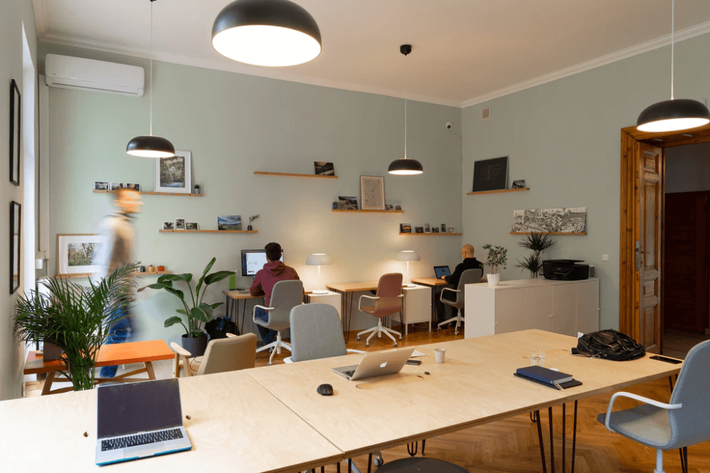 Understanding The Different Types Of Business Phone Systems - 79