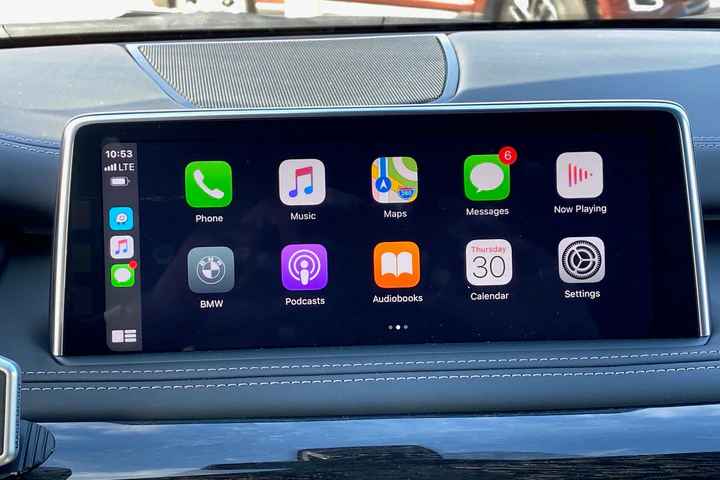 use the voice command button to Activate Apple CarPlay