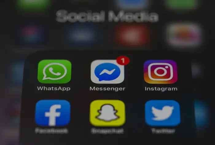 open the Facebook messenger app