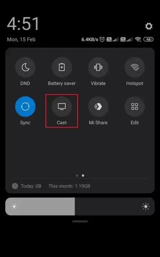 Select Cast icon on Android mobile to watch Smithsonian Channel on Roku