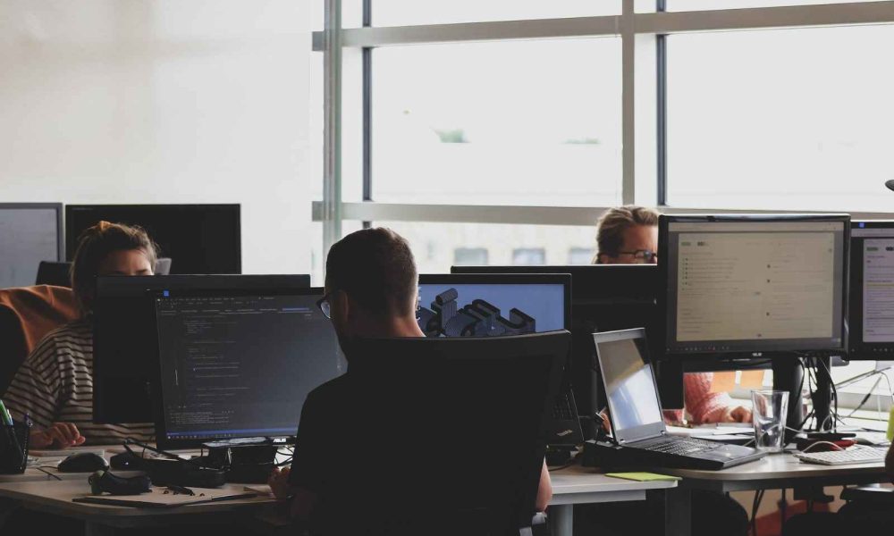 In-House vs Outsource Software Development